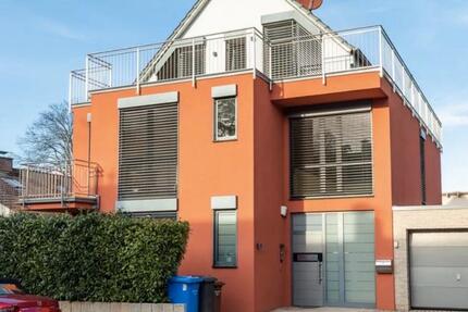 Haus Hofheim am Taunus - 9 Zimmer, 346 m&sup2;, 2.190.000&euro; | Angebot:27269448