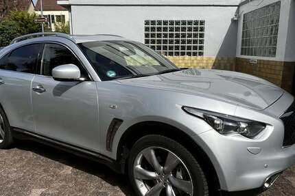 INFINITI QX70 182.300 km 14.900 &euro; Ingelheim 55218