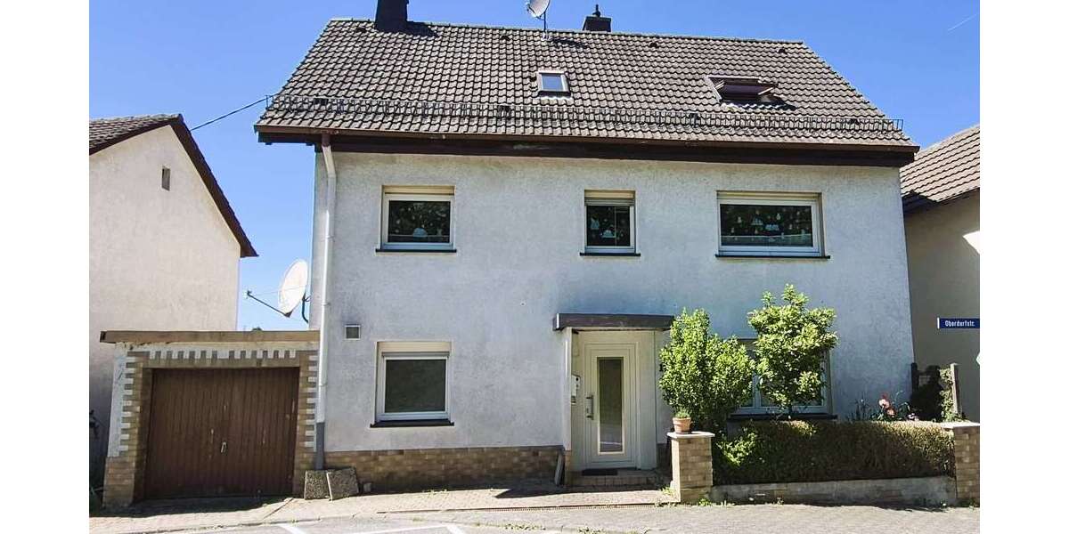 Einfamilienhaus Bad Schwalbach - 8 Zimmer, 180 m&sup2;, 310.000&euro; | Angebot:26816197