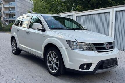Fiat Freemont 194.000 km 5.990 &euro; Eschborn 65760