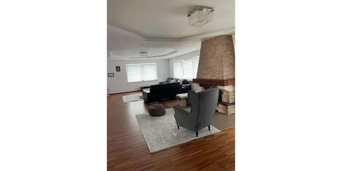 Bungalow Sulzbach (Taunus) - 4 Zimmer, 170 m&sup2;, 2.200&euro; | Angebot:26429353
