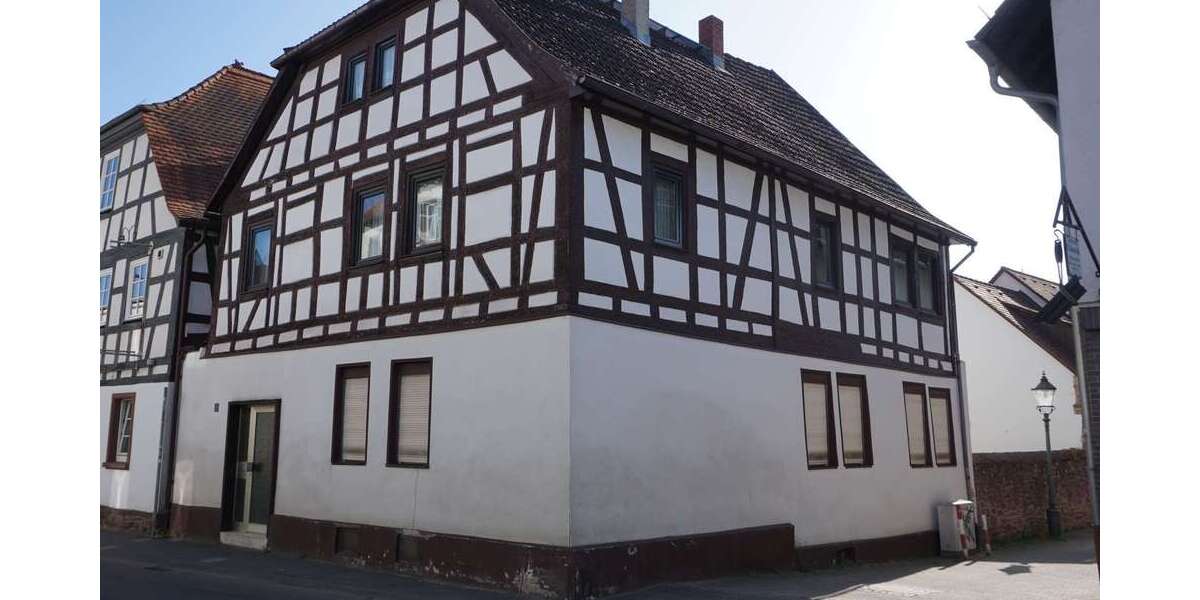 Einfamilienhaus Langen (Hessen) - 7.5 Zimmer, 145 m&sup2;, 190.000&euro; | Angebot:27449403