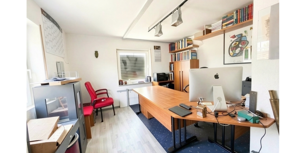 Attraktives Mehrfamilienhaus mit Potenzial in Wiesbaden Biebrich - Mehrfamilienhaus, Wohnhaus Wiesbaden Biebrich | Angebot:27210735
