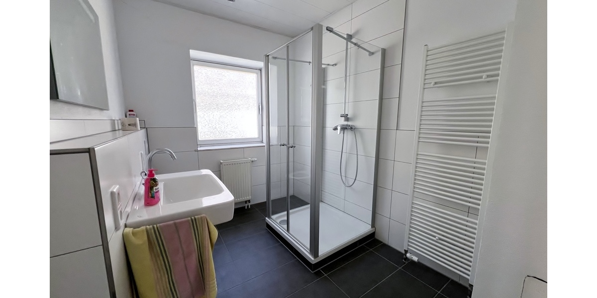 ***Charmantes Einfamilienhaus mit Ausbaupotenzial in begehrter Lage von Bodenheim*** - Anlageobjekt Bodenheim | Angebot:26354911