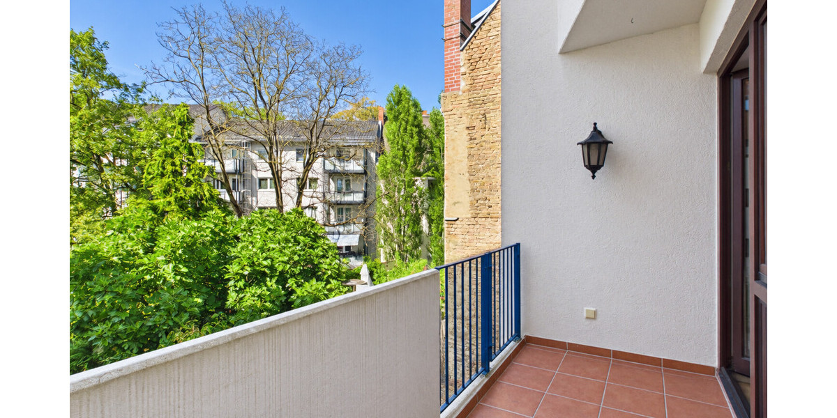 Attraktive 2,5-Zimmer-Wohnung in Wiesbaden (Rheingauviertel) mit Loggia und TG-Stellplatz - Etagenwohnung Wiesbaden Biebrich | Angebot:27463912
