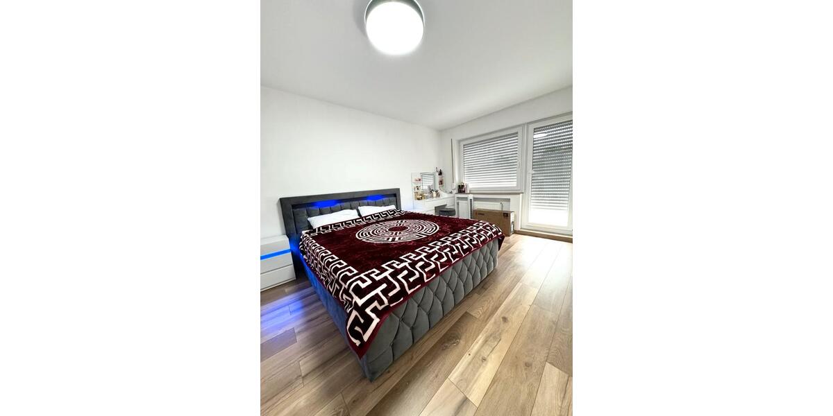 Etagenwohnung Wiesbaden Mainz-Amöneburg - 2 Zimmer, 81 m&sup2;, 280.000&euro; | Angebot:27436218