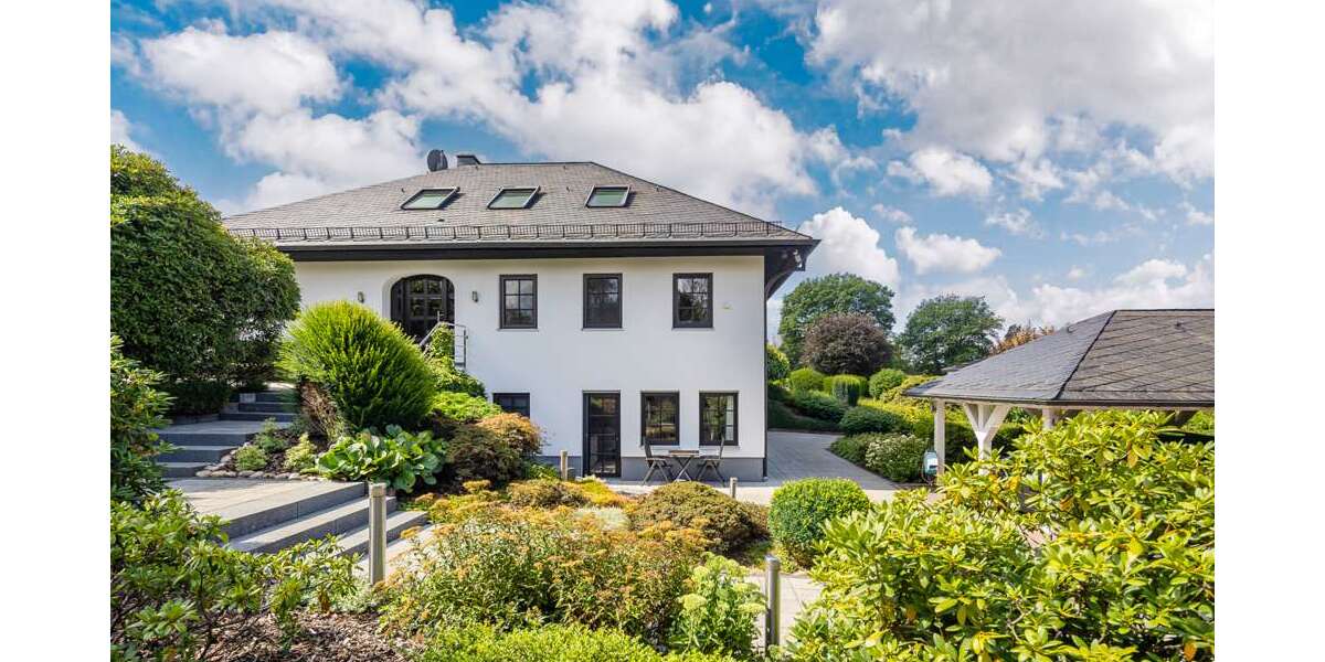 Einfamilienhaus Niedernhausen - 8 Zimmer, 246 m&sup2;, 1.980.000&euro; | Angebot:27261865