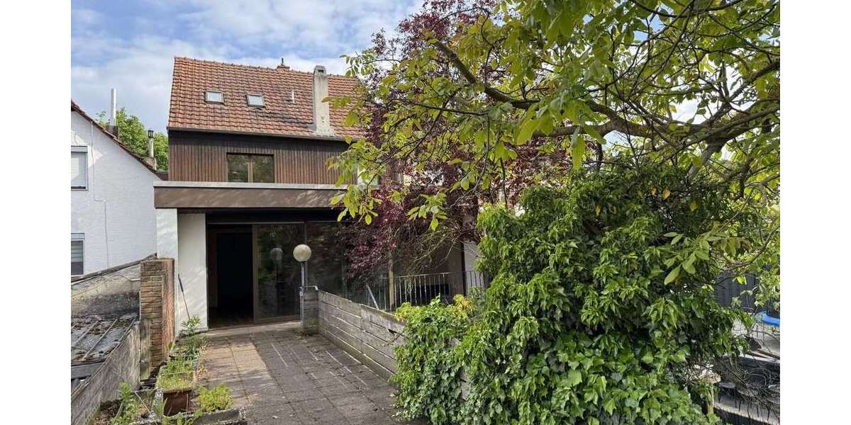 Einfamilienhaus Wörrstadt - 7 Zimmer, 180 m&sup2;, 365.000&euro; | Angebot:26739491