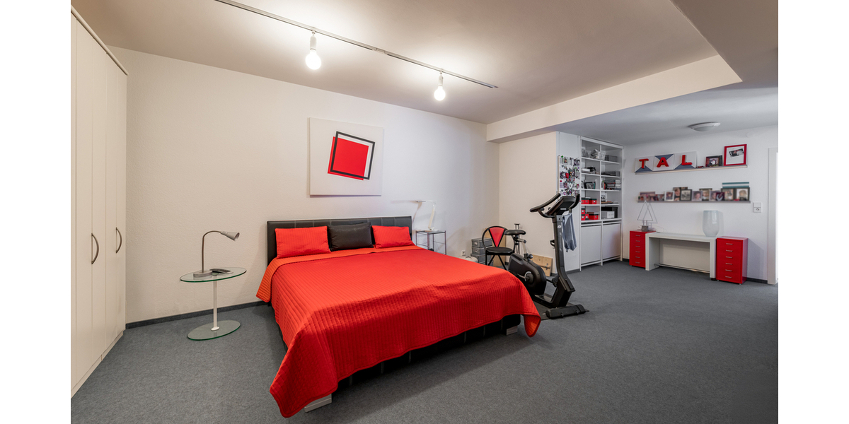 LUXURIÖSES HAUS-IN-HAUS ANWESEN MIT INDOOR-POOL IN TOPLAGE VOM KÖNIGSTEINER JOHANNISWALD - Anwesen Königstein | Angebot:26441626