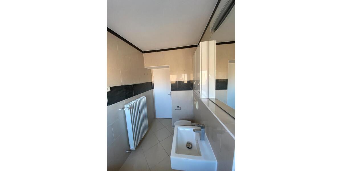 Etagenwohnung Wiesbaden Bierstadt - 2 Zimmer, 65 m&sup2;, 238.000&euro; | Angebot:27436251