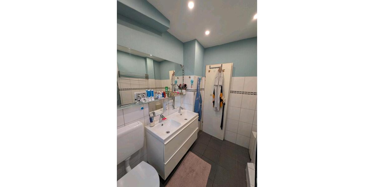 Hochparterre Wiesbaden Bierstadt - 3 Zimmer, 64 m&sup2;, 250.000&euro; | Angebot:27457399