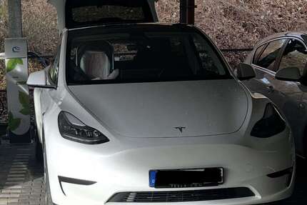 Tesla Model Y 64.000 km 34.800 &euro; Bad Schwalbach, Kreisstadt 65307