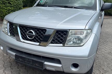 Nissan Pathfinder 194.720 km 5.599 &euro; Mainz 55120