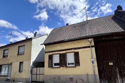 Haus Mainz-Kostheim Kostheim - 10 Zimmer, 200 m&sup2;, 385.000&euro; | Angebot:27142615
