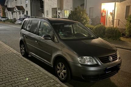 VW Touran 248.000 km 1.700 &euro; Groß-Gerau 64521