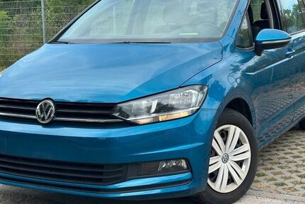 VW Touran 143.000 km 14.990 &euro; Mainz 55128