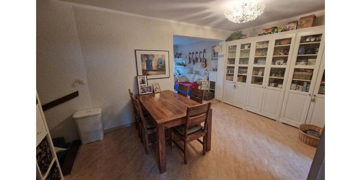 Reihenhaus Egelsbach - 8 Zimmer, 175 m&sup2;, 630.000&euro; | Angebot:27486893