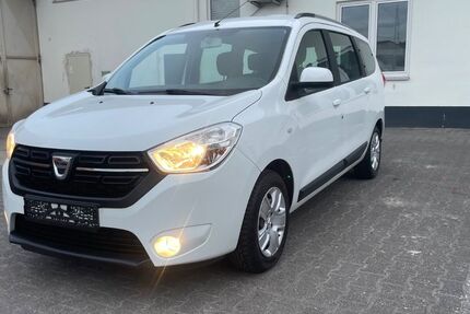 Dacia Lodgy 33.126 km 12.495 &euro; Mainz 55129
