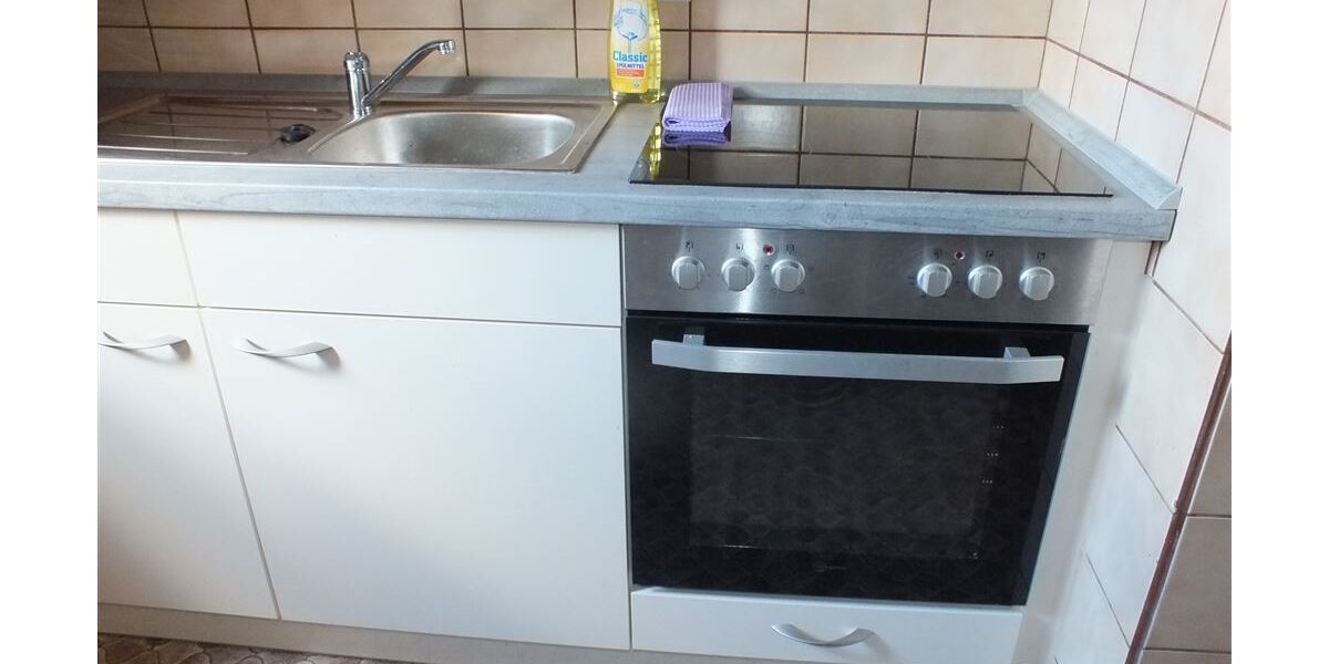 1 Zimmer Dachgeschosswohnung mit ca. 37m² Wohnfläche mit Küche und Bad. - Dachgeschoßwohnung Nauheim | Angebot:27463661