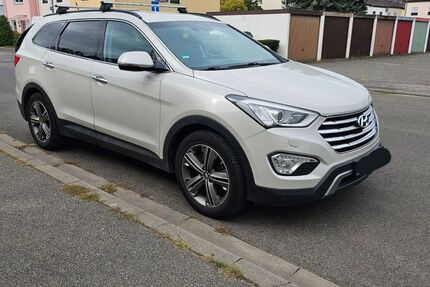 Hyundai Grand Santa Fe 200.000 km 12.900 &euro; Wiesbaden 65203