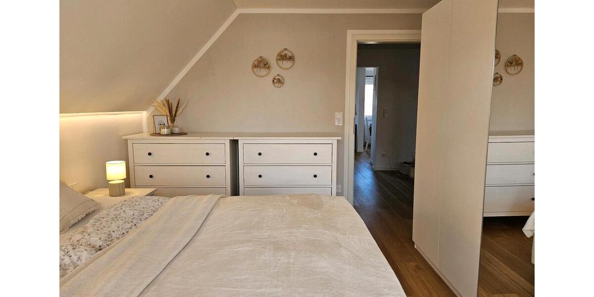 Dachgeschoßwohnung Griesheim - 2.5 Zimmer, 60 m&sup2;, 230.000&euro; | Angebot:27492473