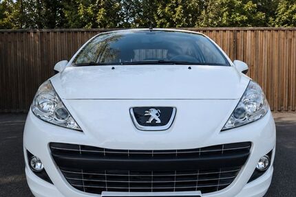 Peugeot 207 130.000 km 6.790 &euro; Wiesbaden 65183