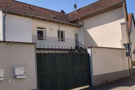 Haus Wallertheim - 3 Zimmer, 123 m&sup2;, 840&euro; | Angebot:27381681