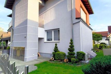 Haus Kelsterbach - 12 Zimmer, 267 m&sup2;, 989.000&euro; | Angebot:27486898