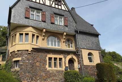 Haus Rüdesheim am Rhein / Assmannshausen Assmannshausen - 10 Zimmer, 245 m&sup2;, 635.000&euro; | Angebot:26770425