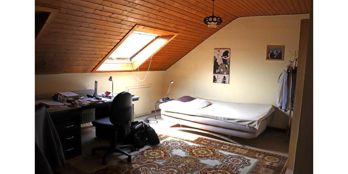 Reihenhaus Wiesbaden Bierstadt - 6 Zimmer, 141 m&sup2;, 545.000&euro; | Angebot:27230651