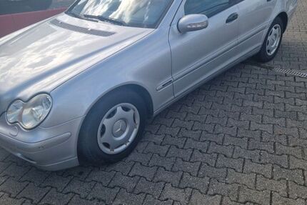 Mercedes-Benz C 200 117.000 km 5.500 &euro; Mainz 55126