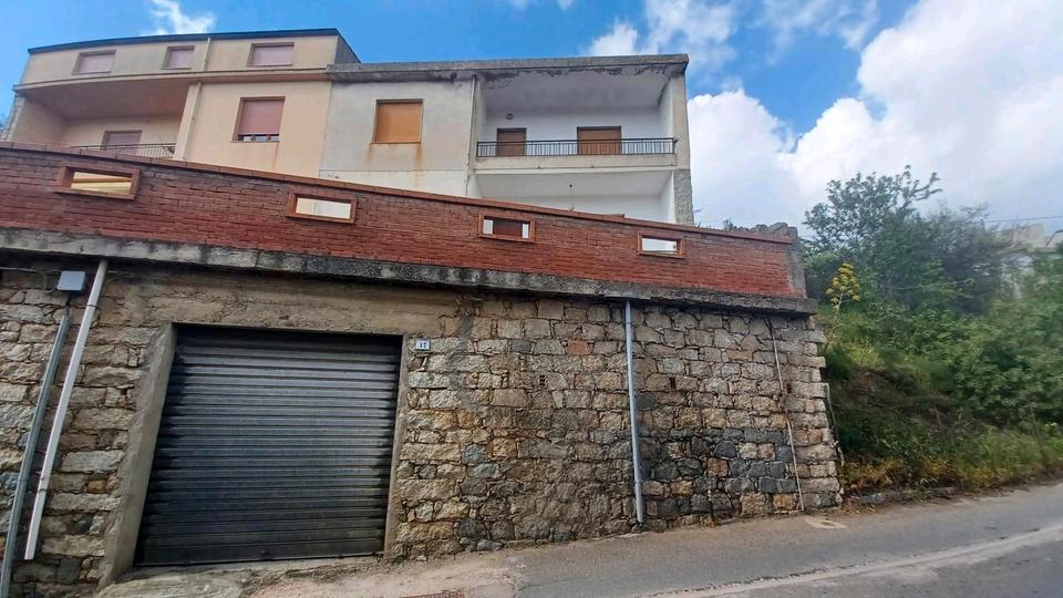 Einfamilienhaus Wiesbaden Bierstadt - 7 Zimmer, 160 m&sup2;, 95.000&euro; | Angebot:20461448
