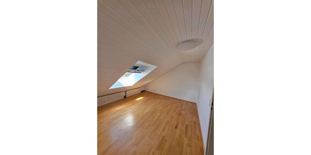 Dachgeschoßwohnung Kriftel - 4 Zimmer, 75 m&sup2;, 340.000&euro; | Angebot:27476567