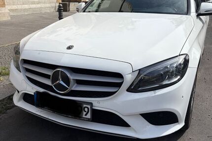 Mercedes-Benz C 220 198.900 km 15.100 &euro; Wiesbaden 65183