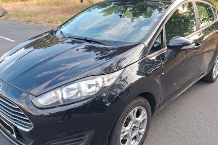 Ford Fiesta 181.000 km 3.890 &euro; Wiesbaden 65201