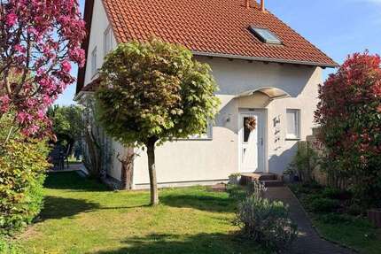 Haus Weiterstadt - 11 Zimmer, 245 m&sup2;, 799.000&euro; | Angebot:27219196