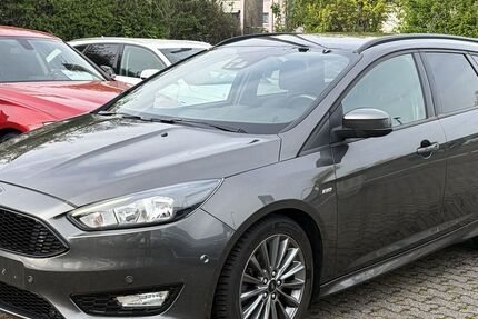 Ford Focus 172.000 km 5.700 &euro; Wiesbaden 65199
