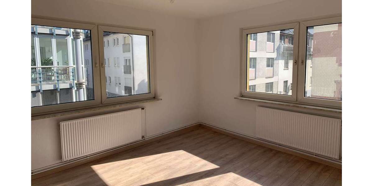 Etagenwohnung Mainz Altstadt - 3 Zimmer, 72 m&sup2;, 925&euro; | Angebot:27491536
