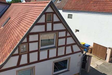 Haus Büttelborn - 11 Zimmer, 315 m&sup2;, 450.000&euro; | Angebot:27492689