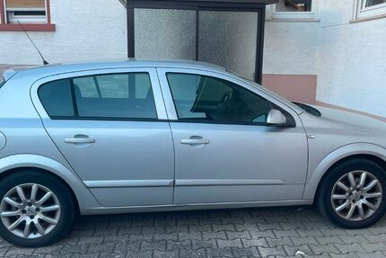 Opel Astra 196.000 km 1.900 &euro; Büttelborn 64572