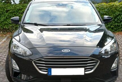 Ford Focus 59.000 km 11.450 &euro; Wiesbaden 65189