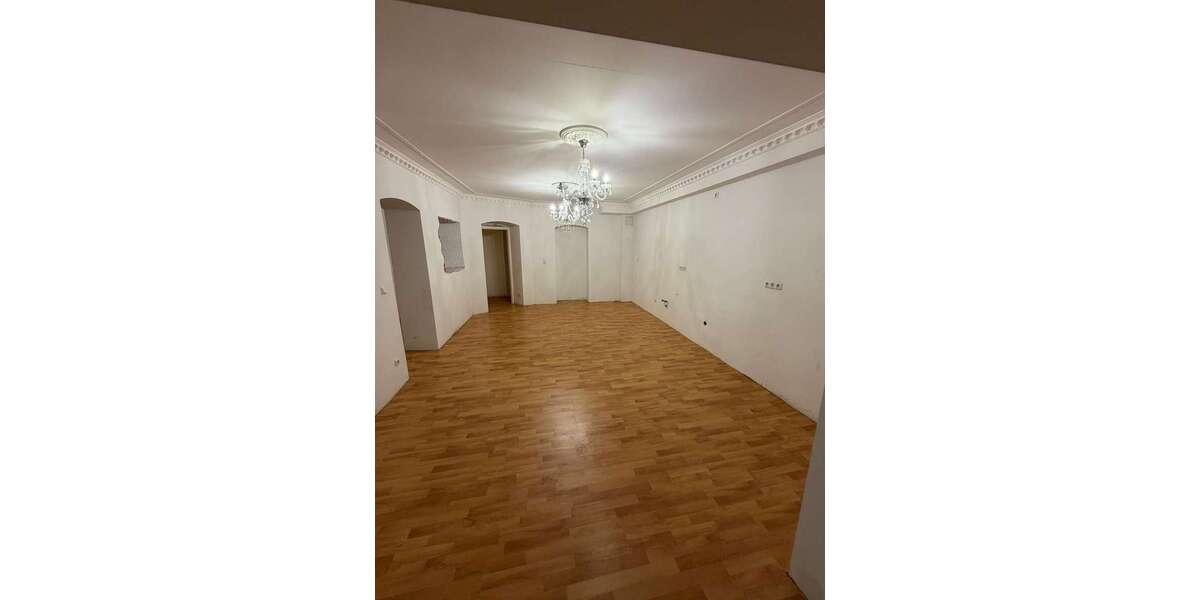 Etagenwohnung Wiesbaden Klarenthal - 6 Zimmer, 172 m&sup2;, 375.000&euro; | Angebot:27167832