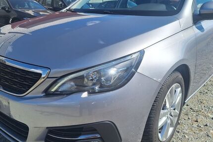 Peugeot 308 135.000 km 7.973 &euro; Kelkheim 65779