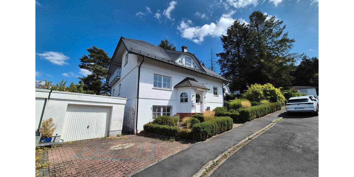 Einfamilienhaus Wiesbaden Nordost - 8 Zimmer, 275 m&sup2;, 785.000&euro; | Angebot:27453101