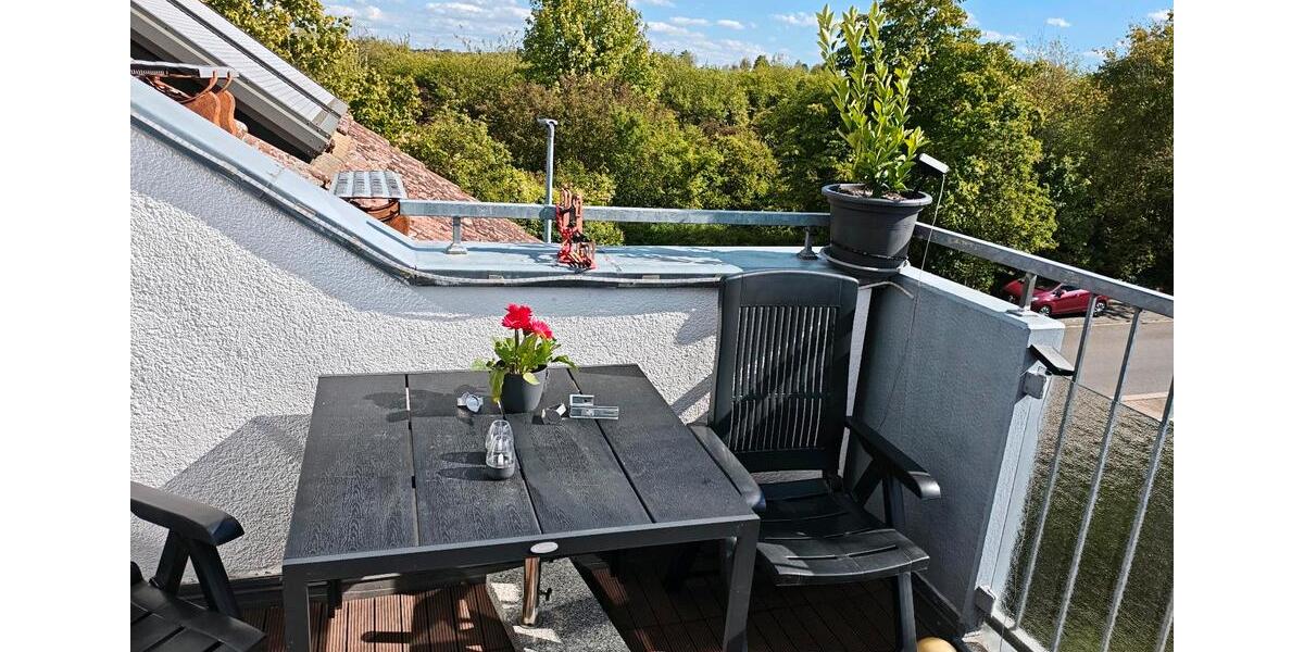 Dachgeschoßwohnung Budenheim - 3 Zimmer, 104 m&sup2;, 402.000&euro; | Angebot:27501501