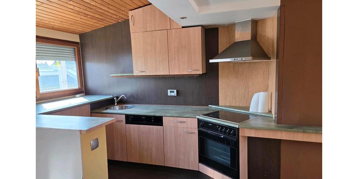 Dachgeschoßwohnung Wiesbaden Mainz-Kostheim - 2 Zimmer, 50 m&sup2;, 125.000&euro; | Angebot:27429704