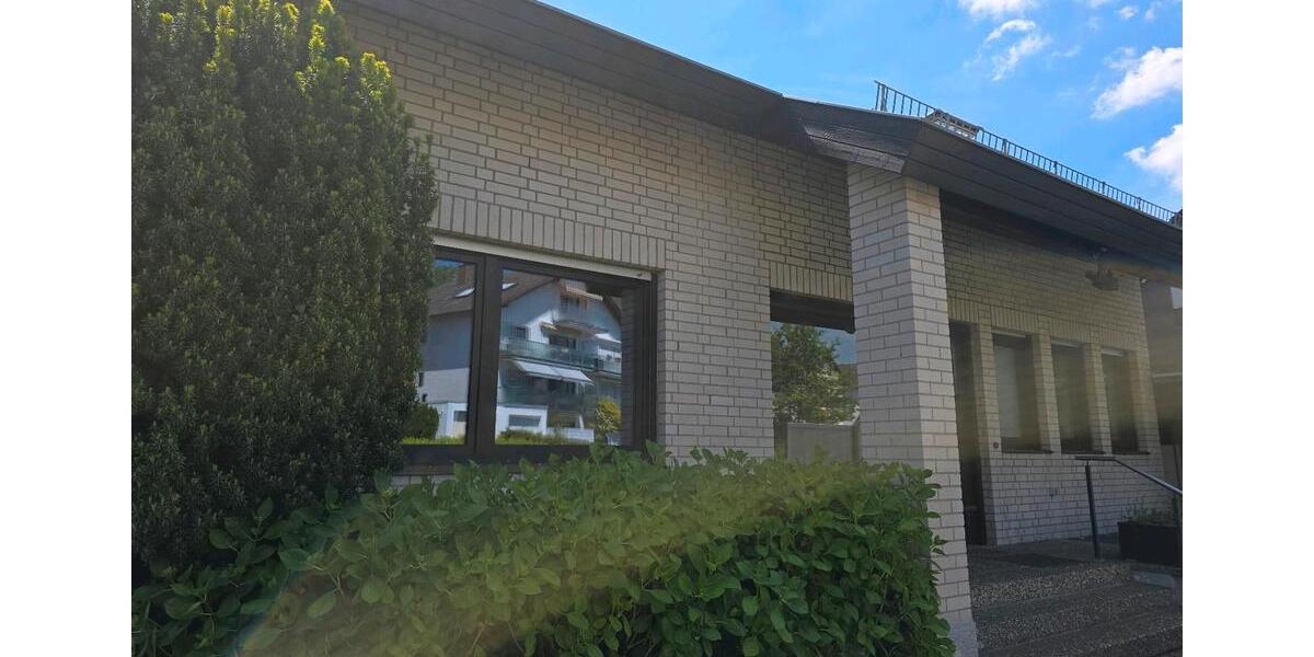 Einfamilienhaus Niedernhausen - 8 Zimmer, 288 m&sup2;, 720.000&euro; | Angebot:27242886
