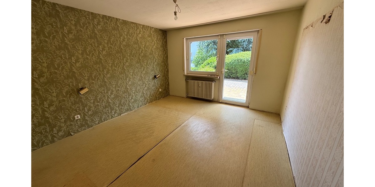 Hofheim-Diedenbergen: 2 Generationen- oder XXL-Haus in toller Ruhelage - Zweifamilienhaus Hofheim | Angebot:27499618