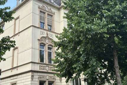 Wohnung Wiesbaden Biebrich - 5 Zimmer, 158 m&sup2;, 1.890&euro; | Angebot:26827858