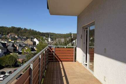 Haus Bad Schwalbach - 9 Zimmer, 267 m&sup2;, 599.000&euro; | Angebot:27344838